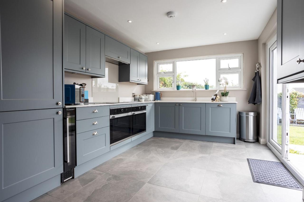 Stylish 2 Bed Pet-Friendly Coastal Retreat Villa Braunton Exterior photo